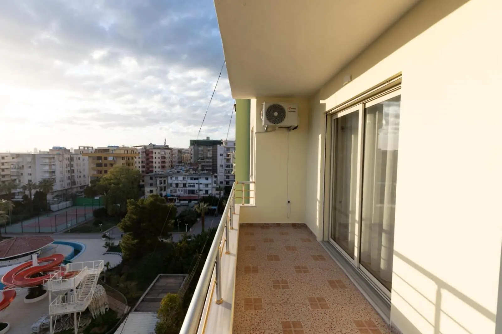 Sunset View Apartment Durres 0*,